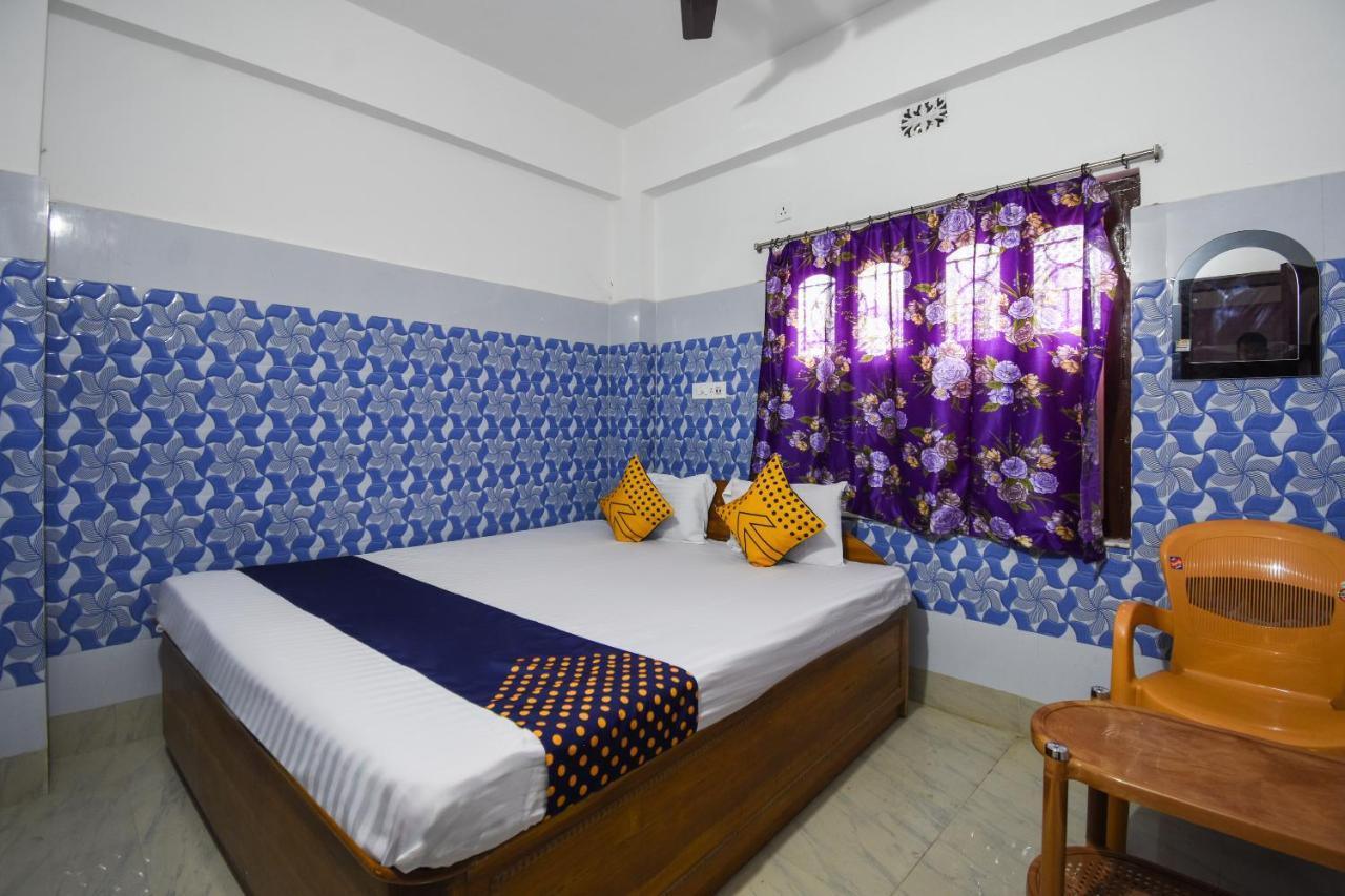 فندق Vrindāvanفي  Spot On 75685 Shri Giriraj Dham المظهر الخارجي الصورة